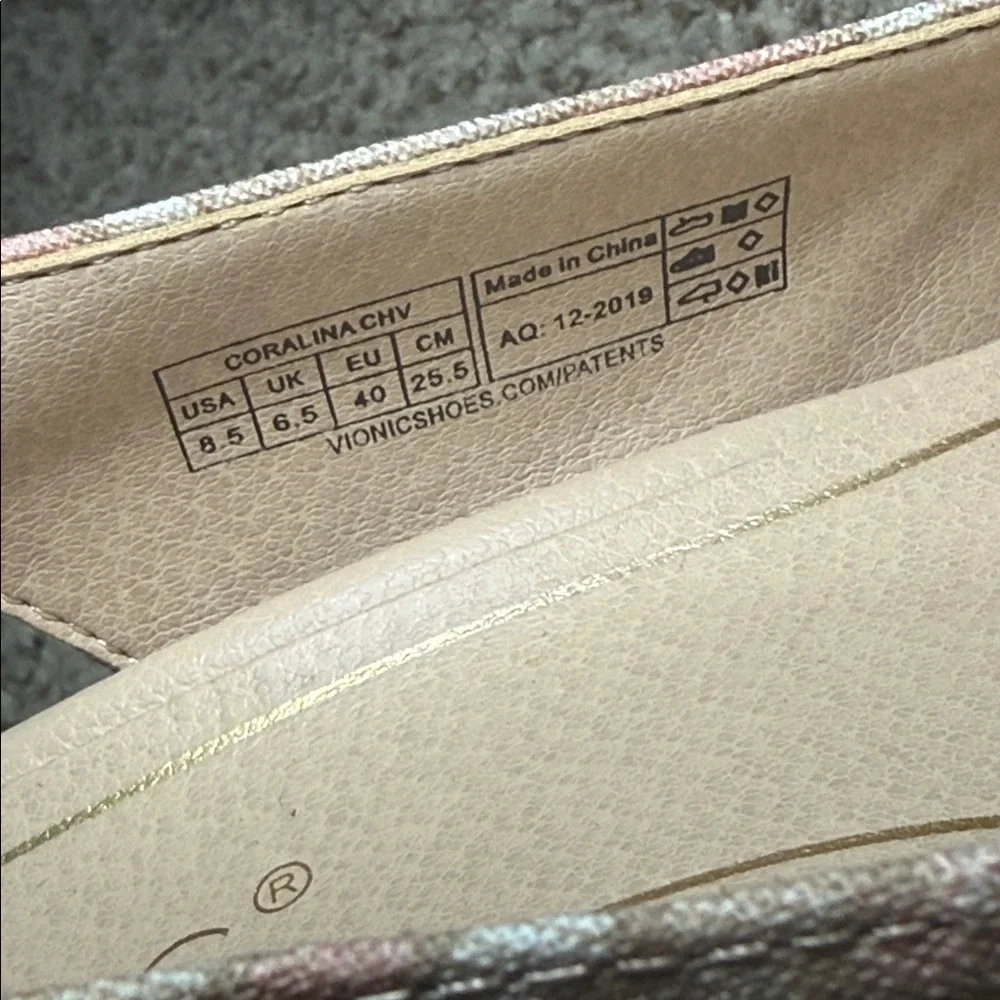 Vionic Coralina Women's‎ Chevron Slingback Wedge Size 8.5